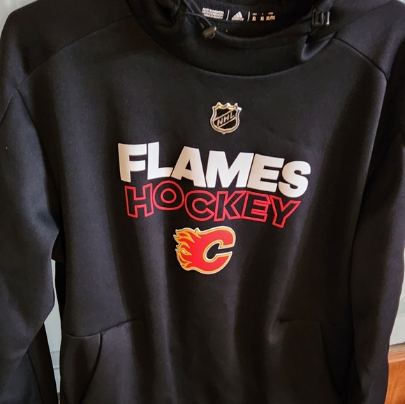 XL Adidas Calgary Flames hoodie - Picture 1 of 2